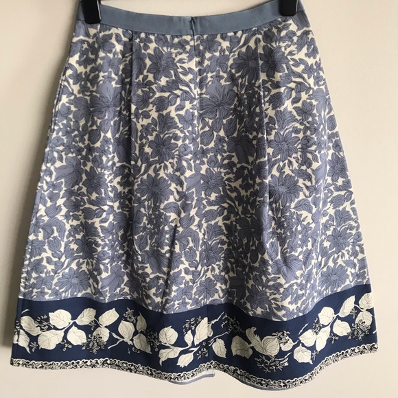 Weekend Max Mara floral print skirt - Picture 3 of 4
